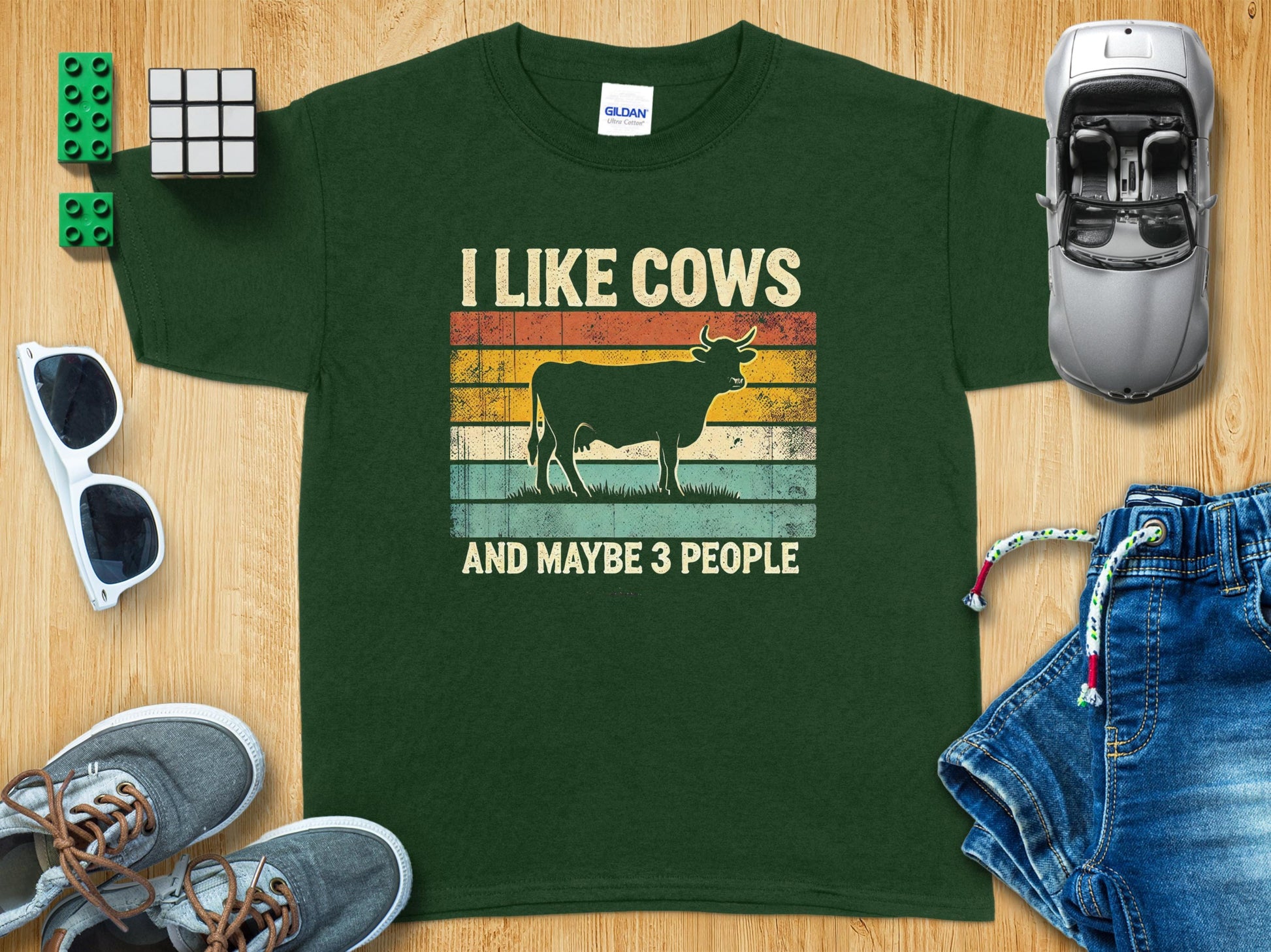I Like Cows and Maybe 3 People Graphic T-Shirt product type