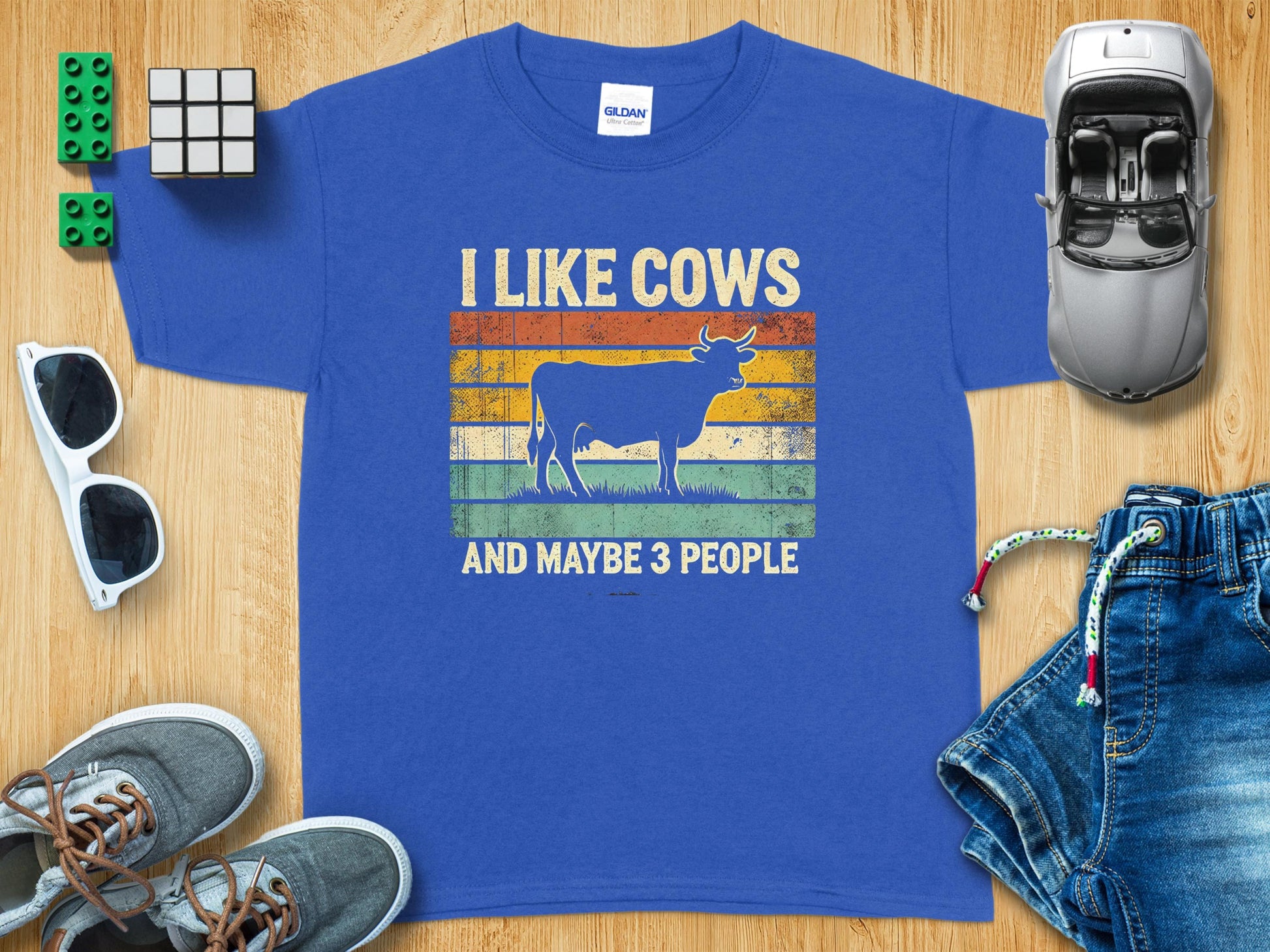 I Like Cows And Maybe 3 People Shirt product type