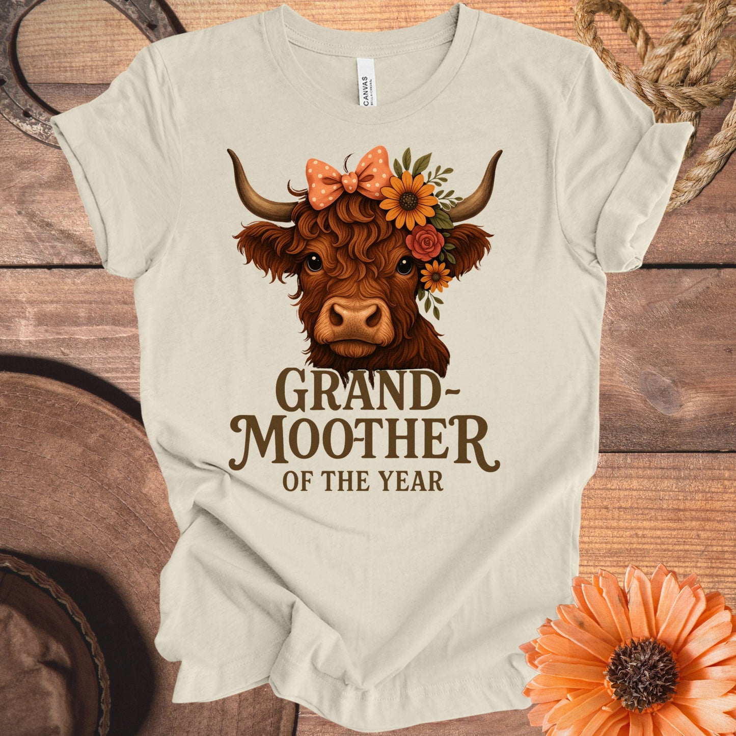 Grand-moother of the year graphic t-shirt product