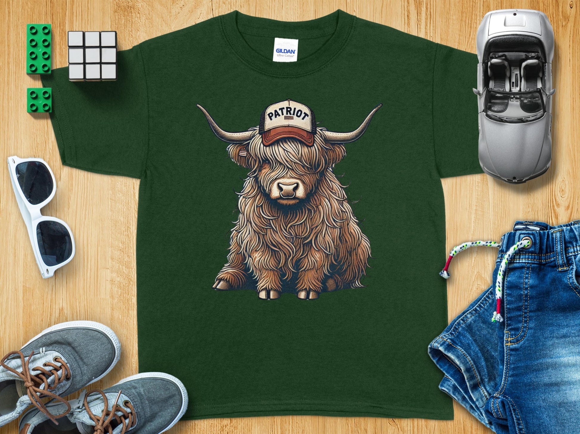 Patriotic Highland Cow Graphic Green T-Shirt product type